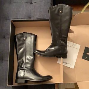 Melissa Button Inside Zip • FRYE BOOTS